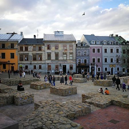 Dom Tu I Teraz Vandrerhjem Lublin Eksteriør bilde